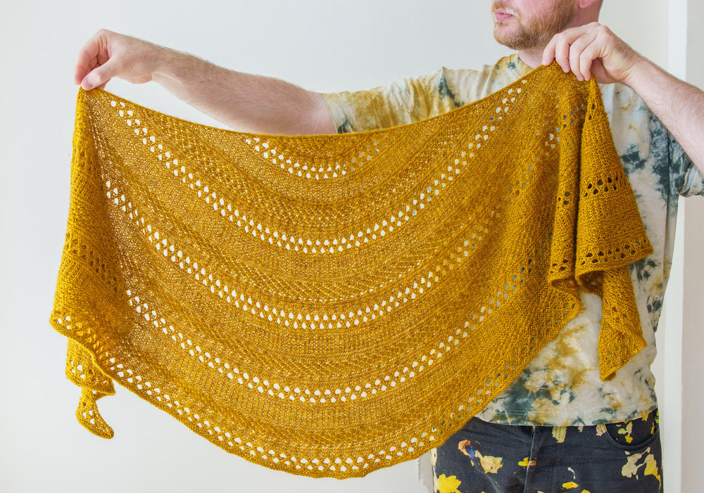 Mingling Daisies Shawl