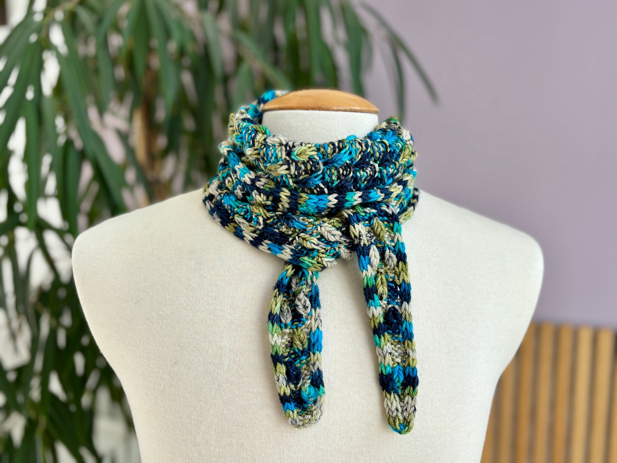 Dancing Droplet Skinny Scarf