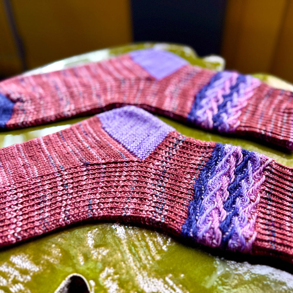 Embossed Jacquard Socks