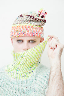 Askews Me Hat