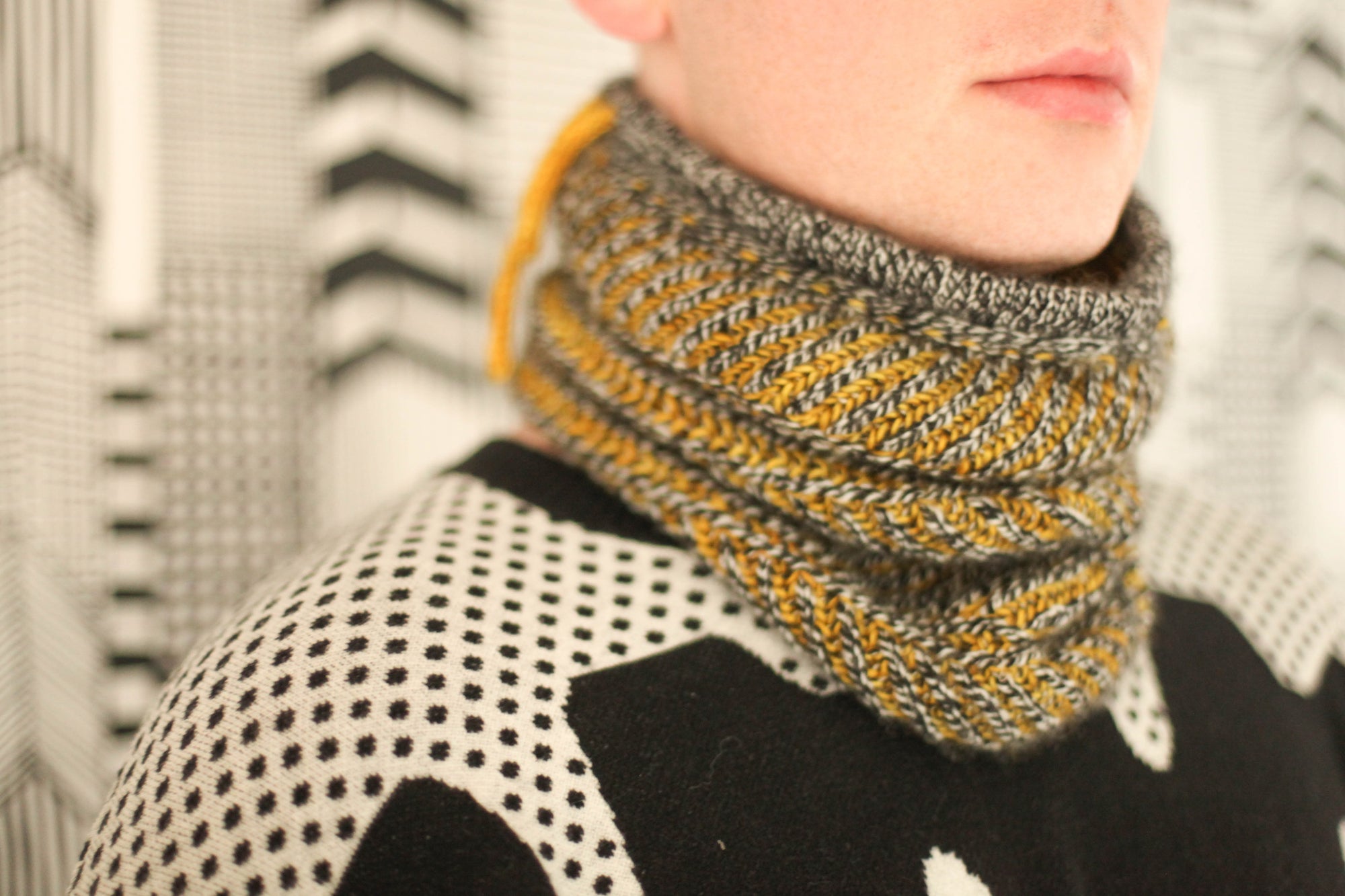 Briochevron Drawstring Tube