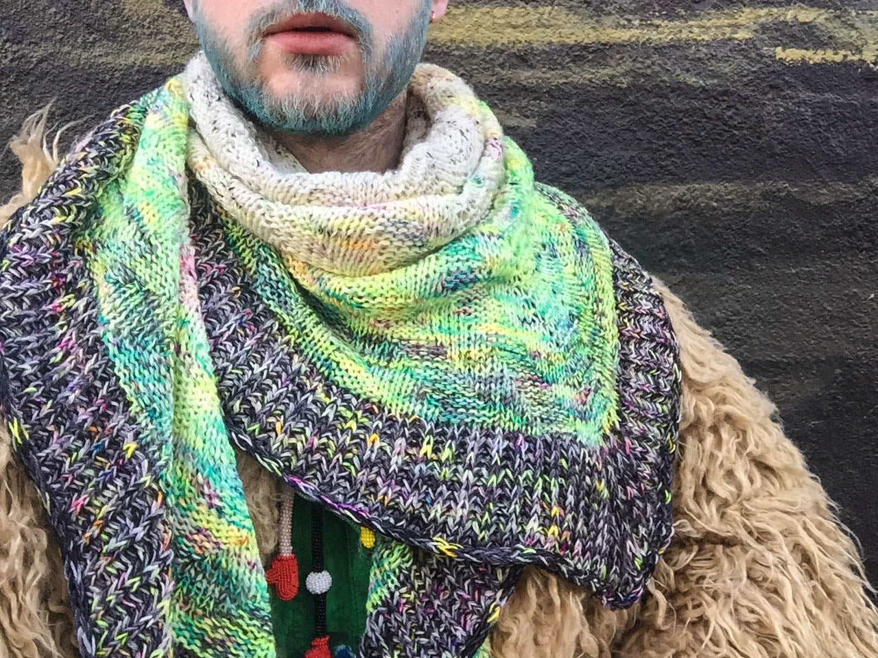 Marled Fade Triangle
