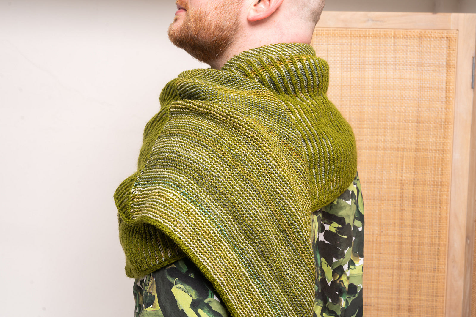 Briogarter Split Shawl