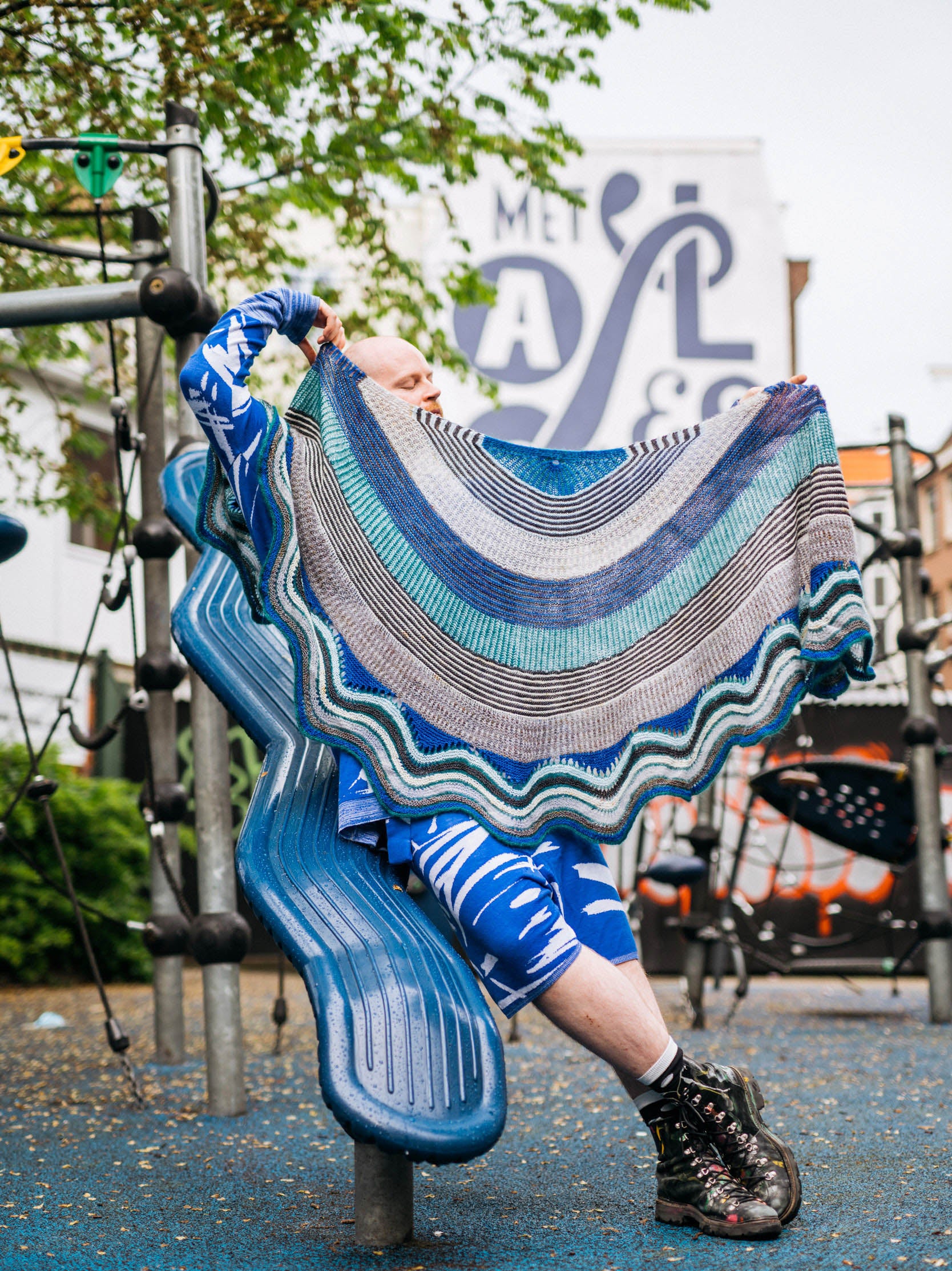 Brioband Shawl