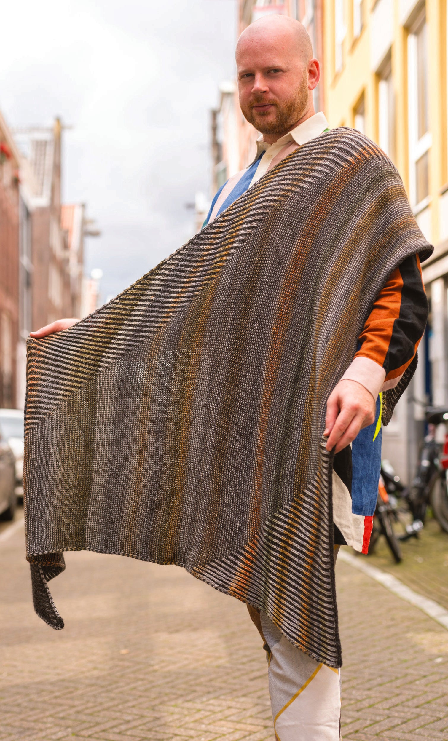 Trigradient Shawl